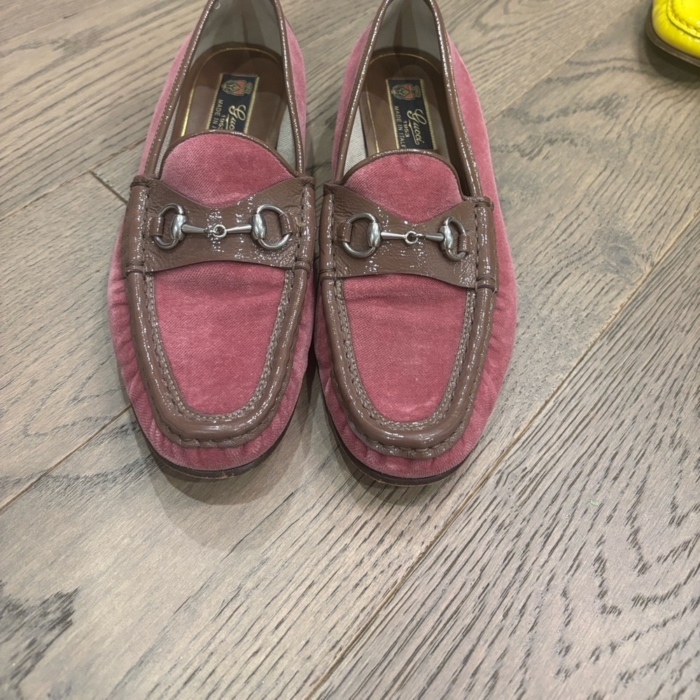 Gucci Women’s Rose and Chocolate Loafers